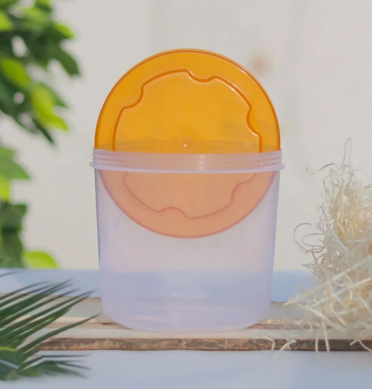 持ち帰り用の保冷容器